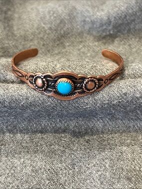 Child’s Vtg Copper Bracelet w/Turquoise Accent